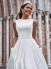 A Line Back Hole Wedding Dress With Pockets