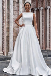 A Line Back Hole Wedding Dress With Pockets