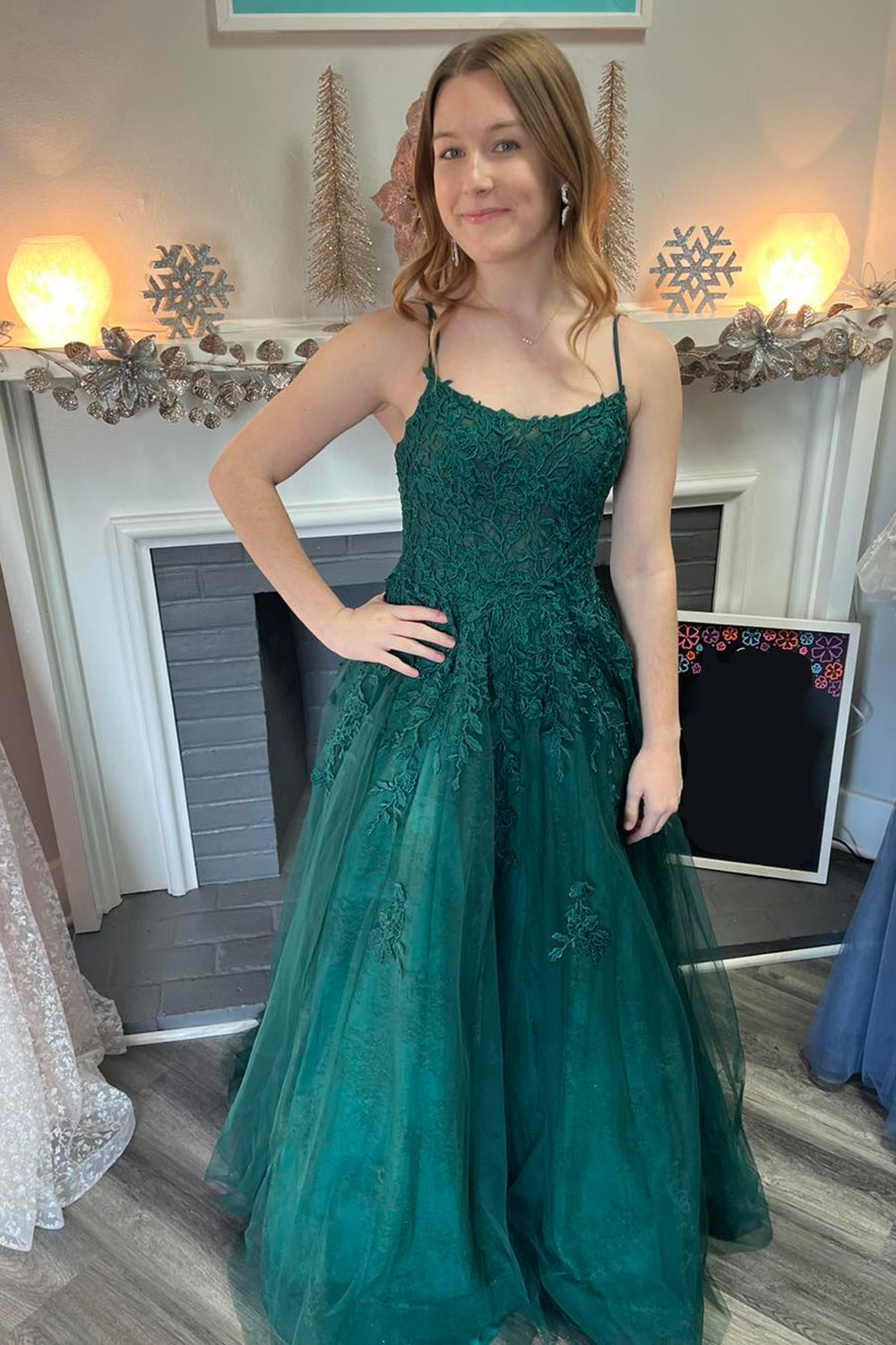 A-Line Dark Green Prom Dress Spaghetti Straps Tulle Long Evening Dress with Appliques