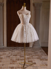 A Line Homecoming Dress Sweetheart Neck Tulle Lace Champagne Short Party Cocktail Dress