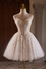 A Line Homecoming Dress Sweetheart Neck Tulle Lace Champagne Short Party Cocktail Dress