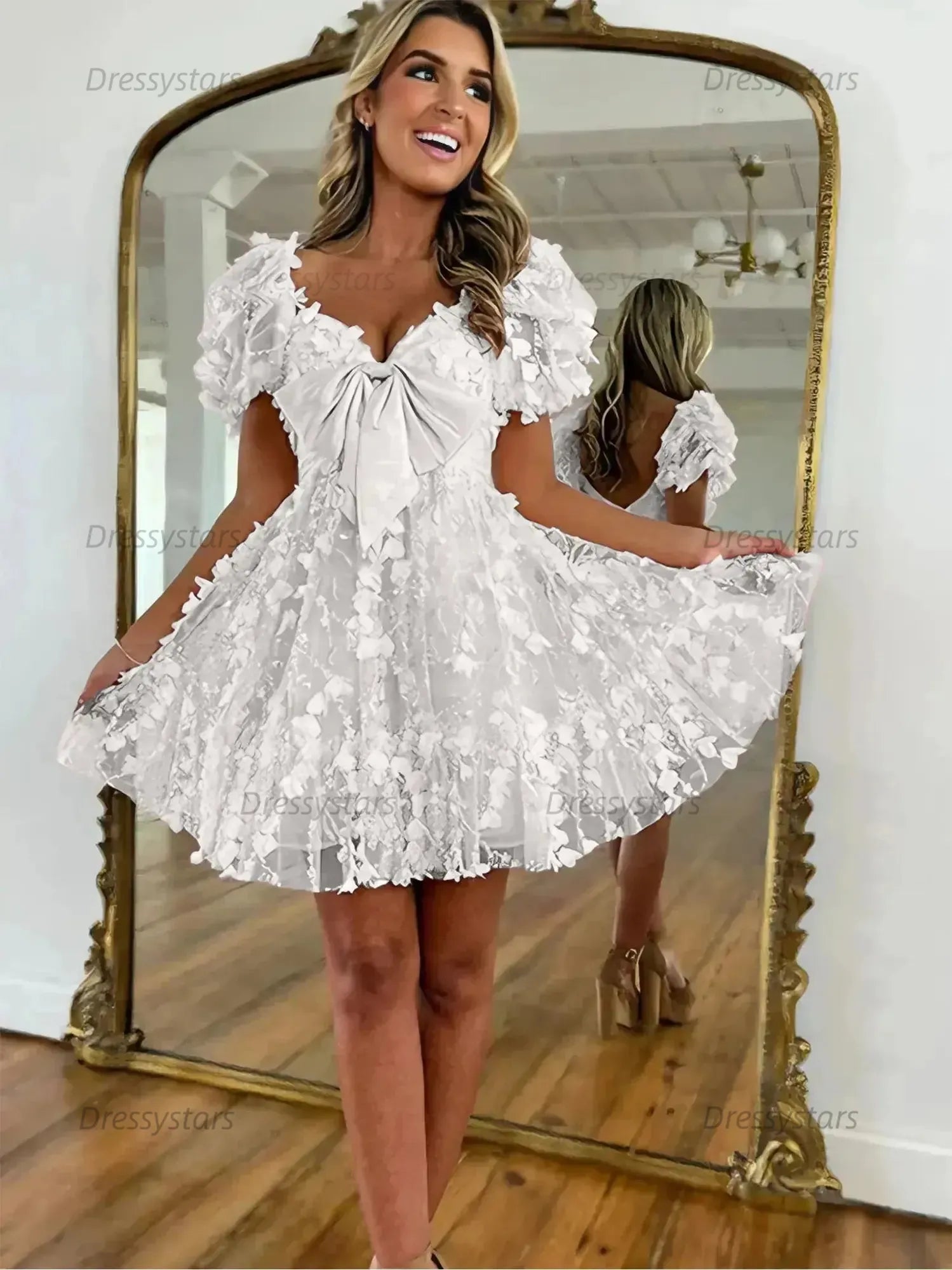 Dressystars A-Line Puff Sleeves Short Tulle Homecoming Dress With Bowknot