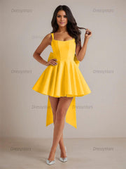 Dressystars A-Line Square Neck Pleated Homecoming Dresses Mini Cocktail Dress with Bow