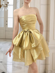 Dressystars A-Line Strpless Straight Bow Short Homecoming Dress