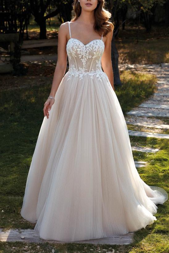 A Line Sweetheart Sleeveless Sweep Train Tulle Wedding Dress With Appliques Lace