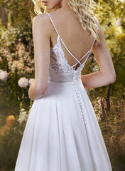 A Line V Neck Tulle Wedding Dress With Split Front/Appliques Lace
