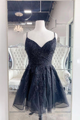 Black Homecoming Dress Tulle Lace Appliques Beaded Short Party Cocktail Dress
