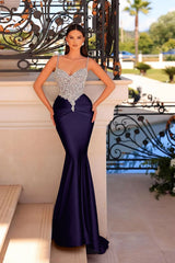 Black Mermaid Prom Dress Sleeveless Spaghetti Straps Formal Dress With Beadings and Rhinestones