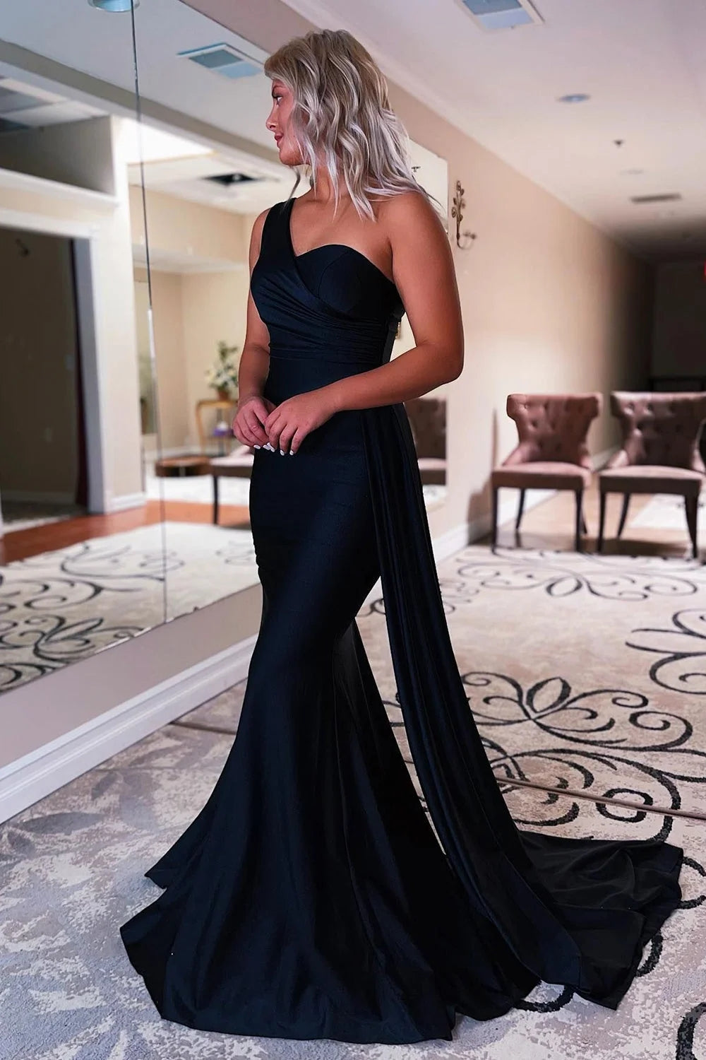 Black One Shoulder Mermaid Prom Dress with Panel Train