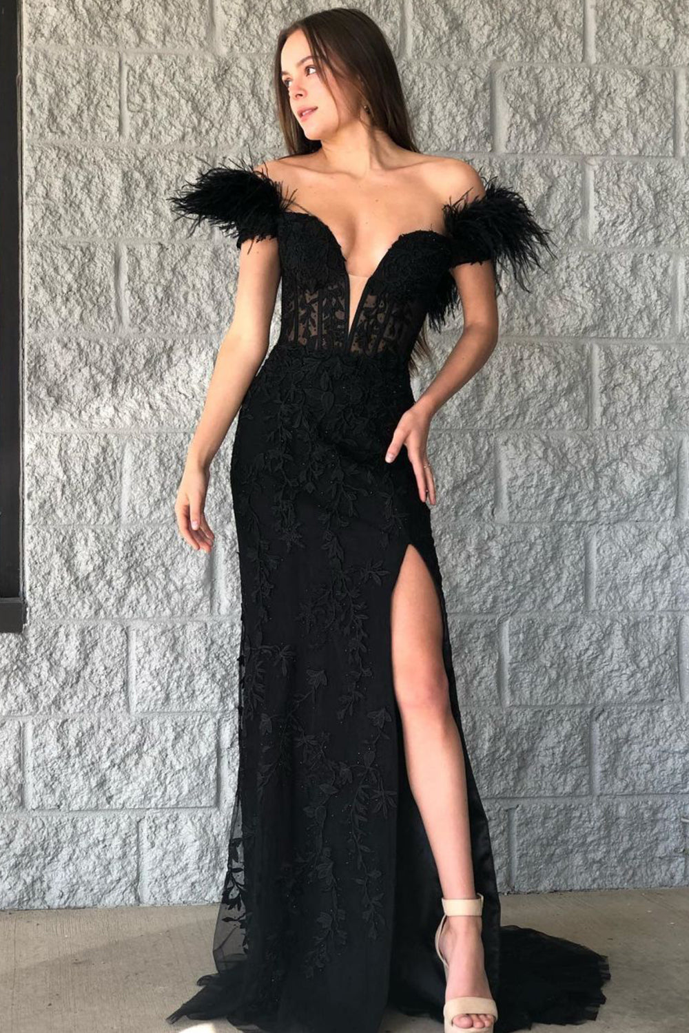 Black Prom Dress Mermaid Lace Long Evening Dress with Feathers