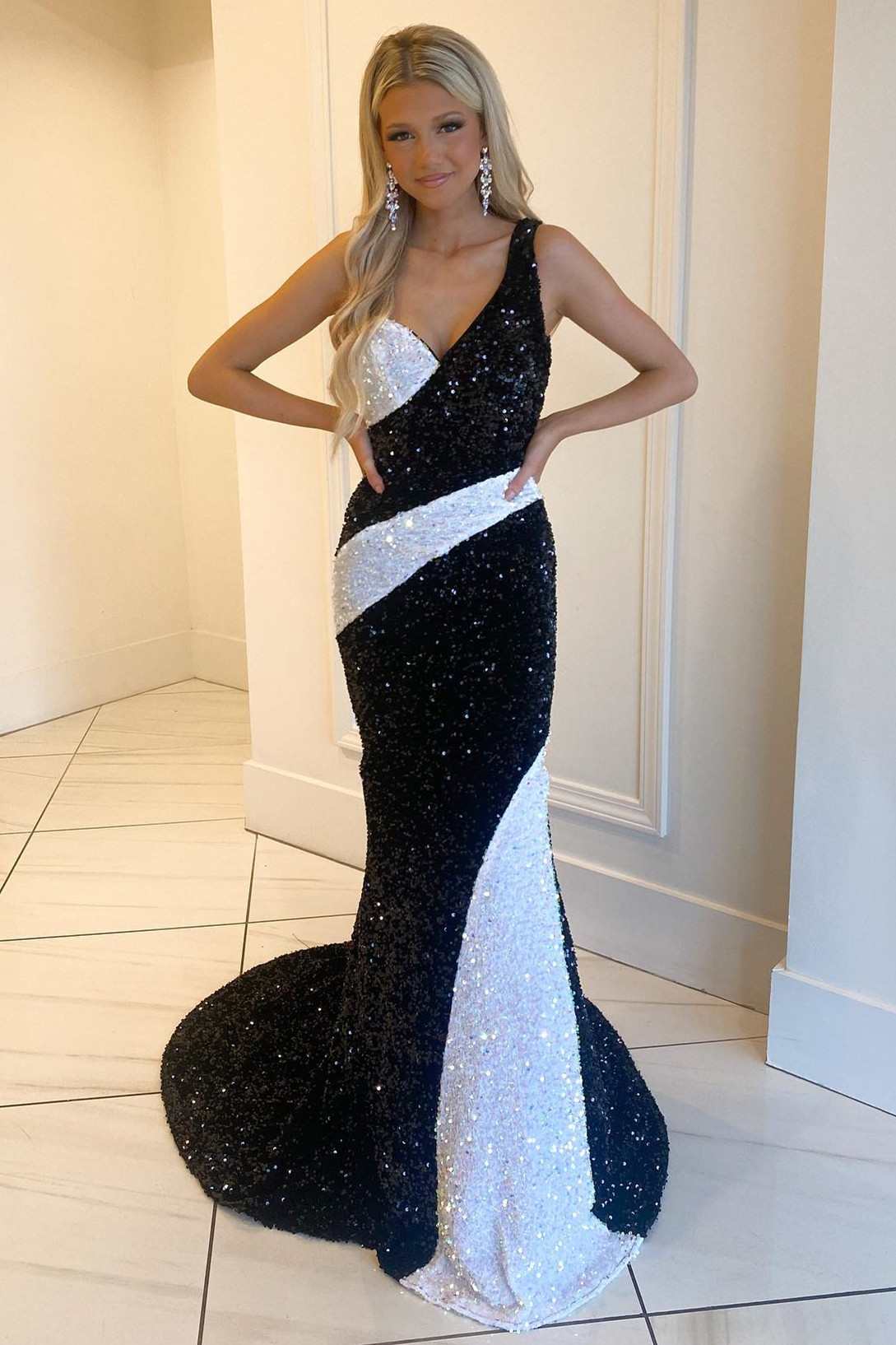 Black and Ivory Prom Dress Sequin One Shoulder Mermaid Long Evening Dress