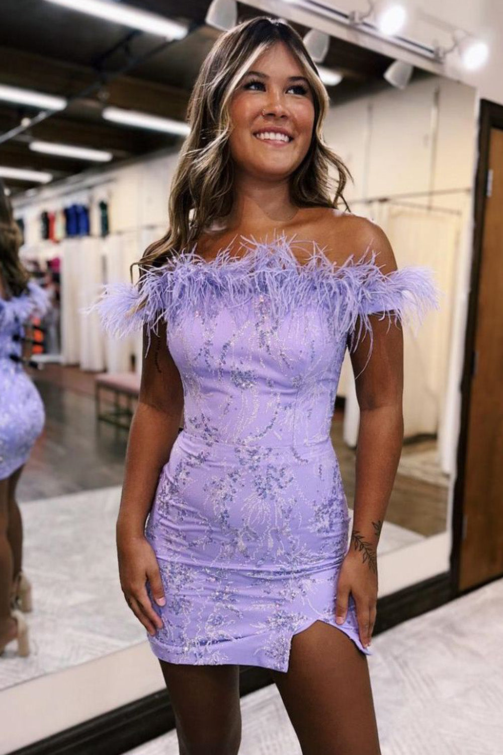 Bodycon Homecoming Dress Charming Lilac Off The Shoulder With Chic Feather Style Short Party Cocktail Dress