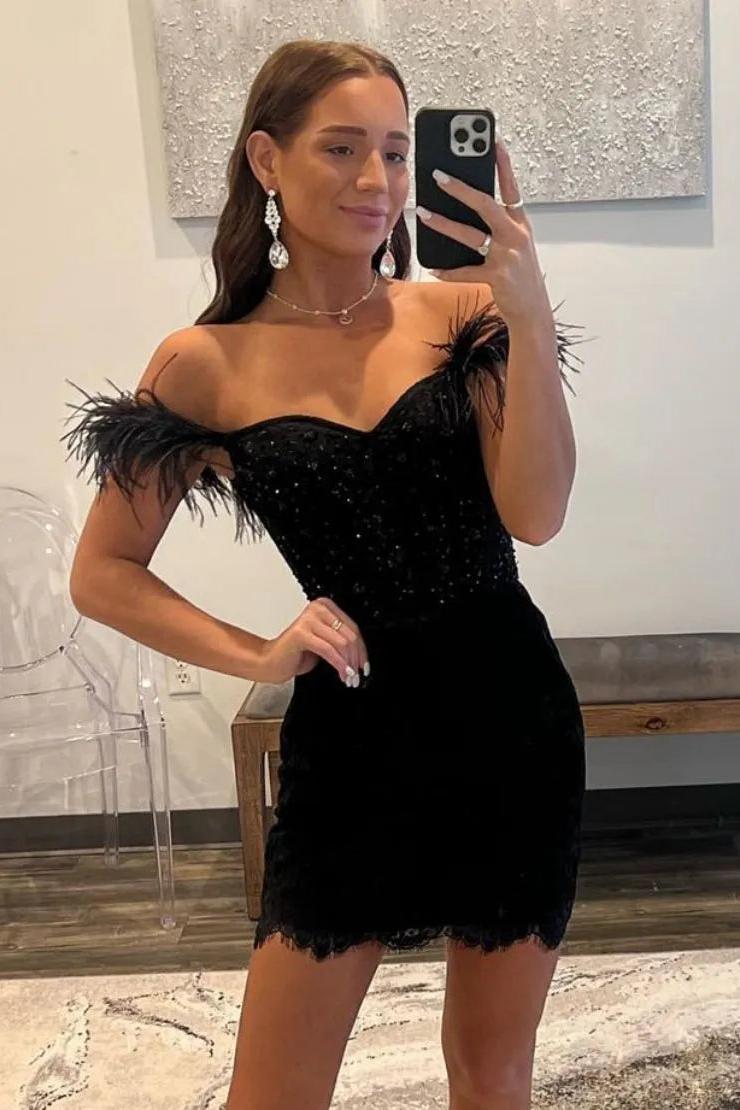 Bodycon Homecoming Dress Heart shaped Black Lace with Chic Feather StyleShort Party Cocktail Dress