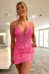 Bodycon Homecoming Dress V neck With Delicate Lace Appliques Short Party Cocktail Dress