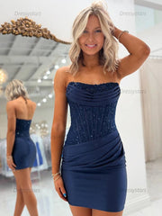 Dressystars Bodycon Scoop Neck Satin Short Homecoming Dress with Appliqeus