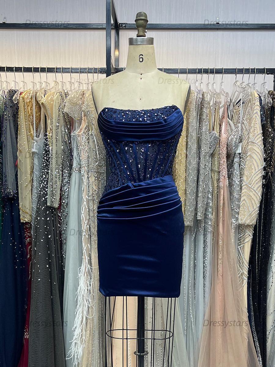 Dressystars Bodycon Scoop Neck Satin Short Homecoming Dress with Appliqeus