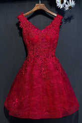 Burgundy Homecoming Dress V Neck Lace Short Party Cocktail Dress