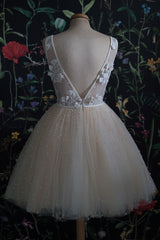 Champagne Homecoming Dress V Neck Tulle Beaded Short Party Cocktail Dress