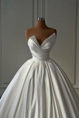 Charmeuse Sleeveless White Wedding Dress with Beading