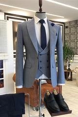 Chic Blue Peaked Lapel 3 Piece Men's Prom Suit