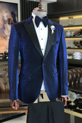 Chic Dark Blue Peaked Lapel Prom Suit for Men