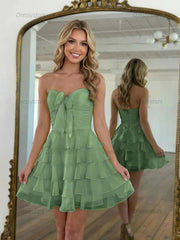 Dressystars Chiffon A Line Tiered Short Homecoming Dress with Ruffles
