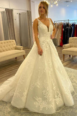 Classic A-Line White Long Wedding Dress with Beautiful Appliques