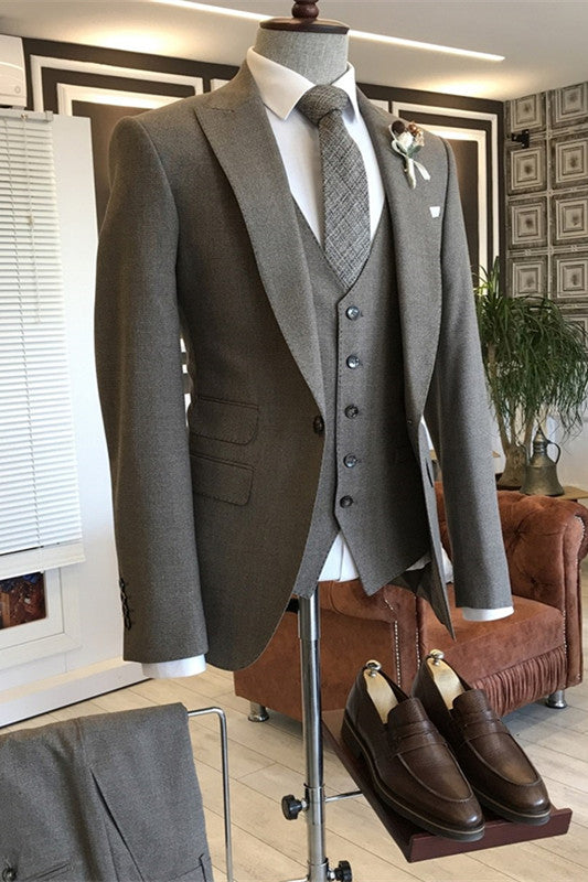 Coffee Three Piece Peaked Lapel Business Suit