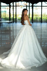 Dressystars A Line Lace V Neck Sleeveless White Wedding Dress Bridal Gown With Appliques