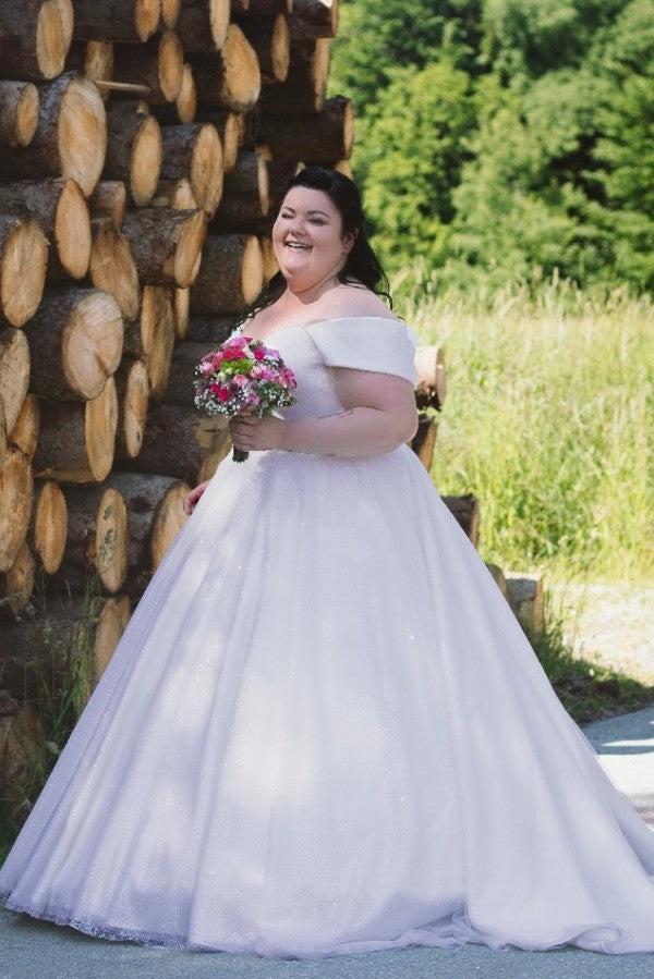 Dressystars A Line Plus Size Wedding Dress Off the Shoulder Lace Up Bridal Gown