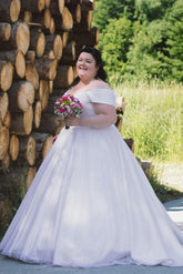 Dressystars A Line Plus Size Wedding Dress Off the Shoulder Lace Up Bridal Gown