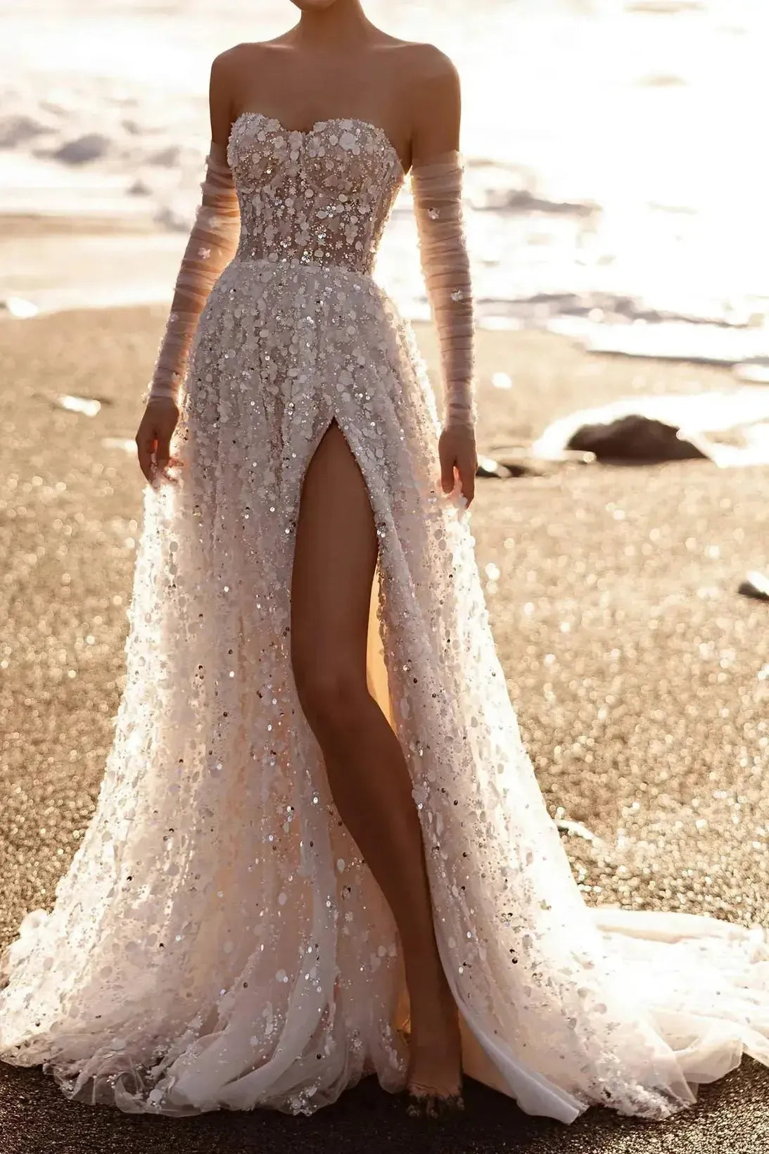 Dressystars A Line Sweetheart Detachable Sleeves Court Train Lace Wedding Dress with Appliques and High Slit