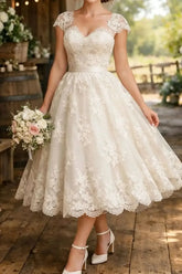 Dressystars A Line Sweetheart Short Sleeves Tea Length Lace Wedding Dress with Appliques