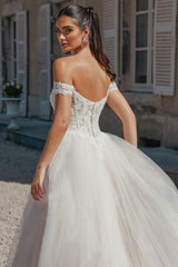 Dressystars A Line Wedding Dress Off The Shoulder Appliques Tulle Bridal Gown