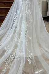 Dressystars A Line Wedding Dress V Neck Sleeveless Appliques Lace Train Bridal Gown