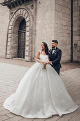 Dressystars Ball Gown Lace Square Sleeveless White Wedding Dress Bridal Gown With Appliques