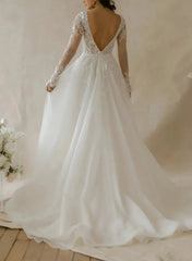 Dressystars Ball Gown Plunge Neck Long Sleeves Sweep Train Lace Organza Wedding Dress with Beading