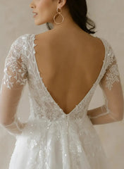 Dressystars Ball Gown Plunge Neck Long Sleeves Sweep Train Lace Organza Wedding Dress with Beading