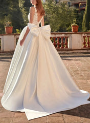 Dressystars Ball Gown Plunge Neck Sleeveless Court Train Satin Wedding Dress with Bow Pockets and Appliques