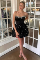 Dressystars Black Corset Homecoming Dresses Strapless Short Cocktail Dresses With Rhinestone