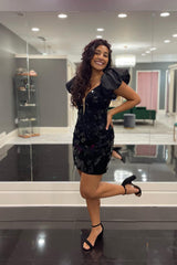 Dressystars Black Homecoming Dress Mirror Tight Short Prom Dress With Puff Sleeves