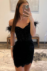Dressystars Black Homecoming Dress Off The Shoulder Corset Tight Short Prom Dress with Feathers