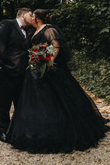 Dressystars Black Plus Size Wedding Dress Short Sleeve A Line V Neck Bridal Gown with Lace Appliques