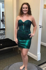 Dressystars Dark Green Homecoming Dress Strapless Corset Tight Short Prom Dress with Beadings