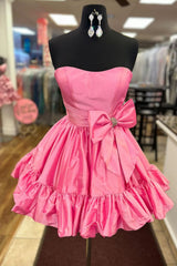 Dressystars Fluffy Fuchsia Homecoming Dress Strapless A Line Tiered Short Prom Dress with Bow
