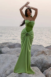 Dressystars Green Ruched Bodice Mermaid Draped Maxi Prom Dress With Rosette Detail Formal Evening Gown