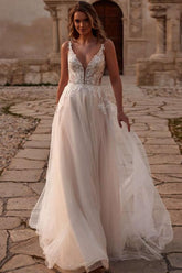 Dressystars Ivory A Line Spaghetti Strap V Neck Lace Sleeveless Tulle Bridal Gown With Appliques