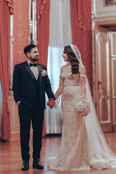Dressystars Mermaid Wedding Dress Off The Shoulder Lace Bridal Gown With Sleeves