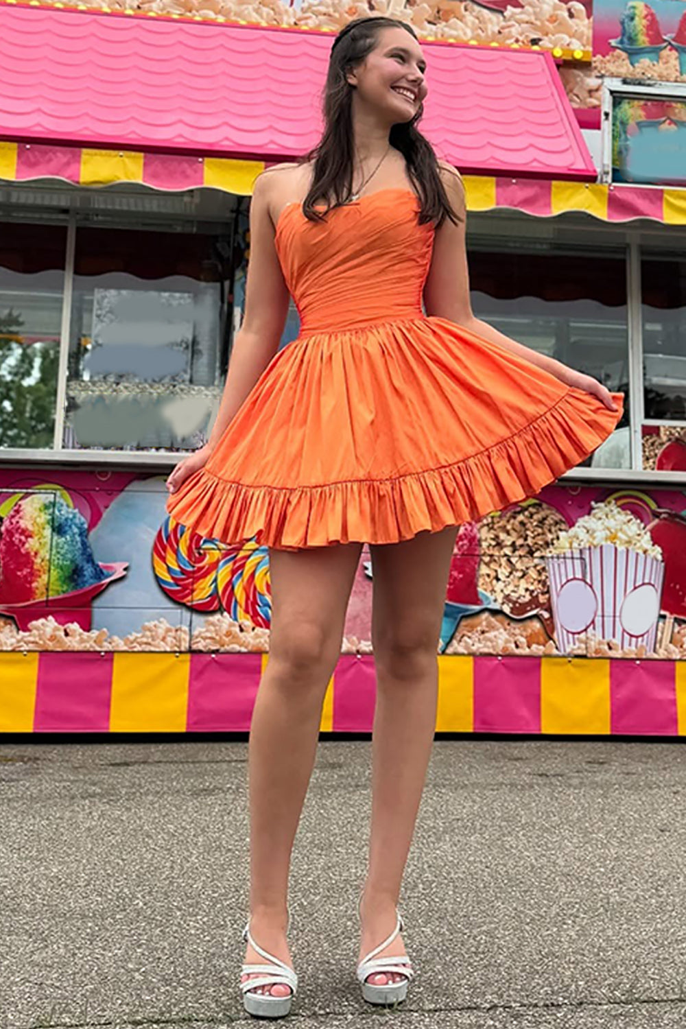 Dressystars Orange A Line Homecoming Dresses Strapless Ruffled Short Cocktail Dresses With Pockets