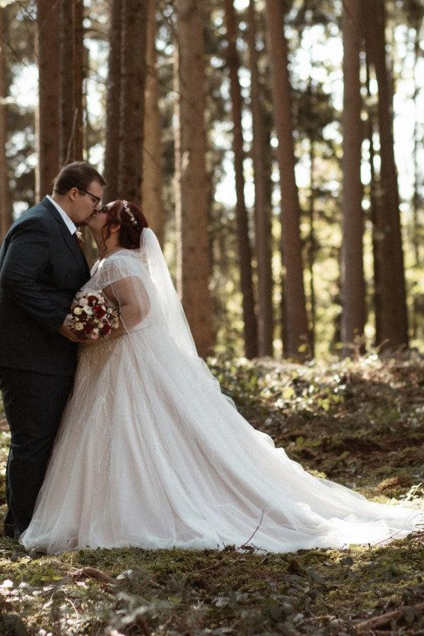 Dressystars Plus Size Wedding Dress V Neck Sparkly Cap Sleeve A Line Bridal Gown
